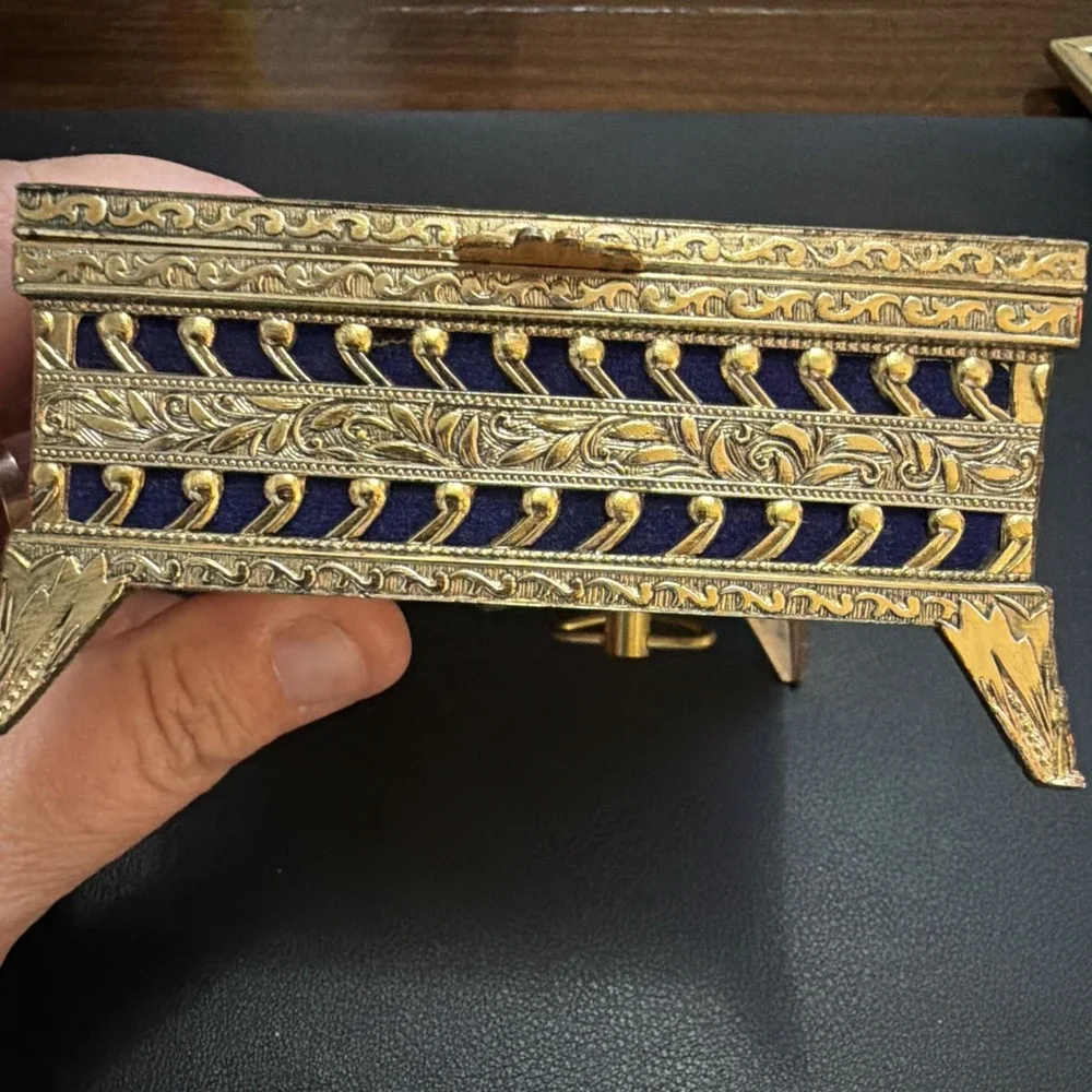 Vintage Victorian Style Sankyo Music Box Jewelry 1950s Japan 